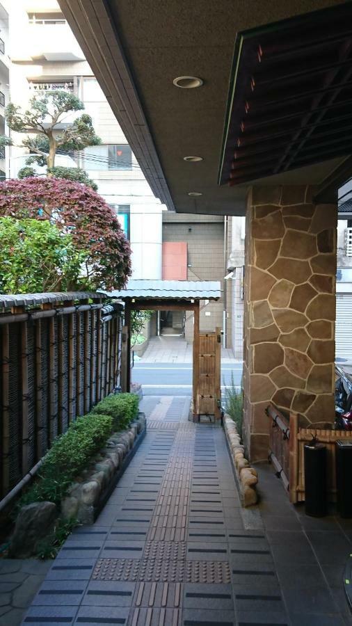 Business Hotel Masumi Sou Ikeda  Екстериор снимка